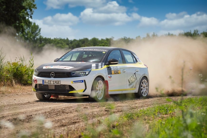 15 Corsa Rally Electric sur la ligne de départ de l’ADAC Opel Electric Rally Cup