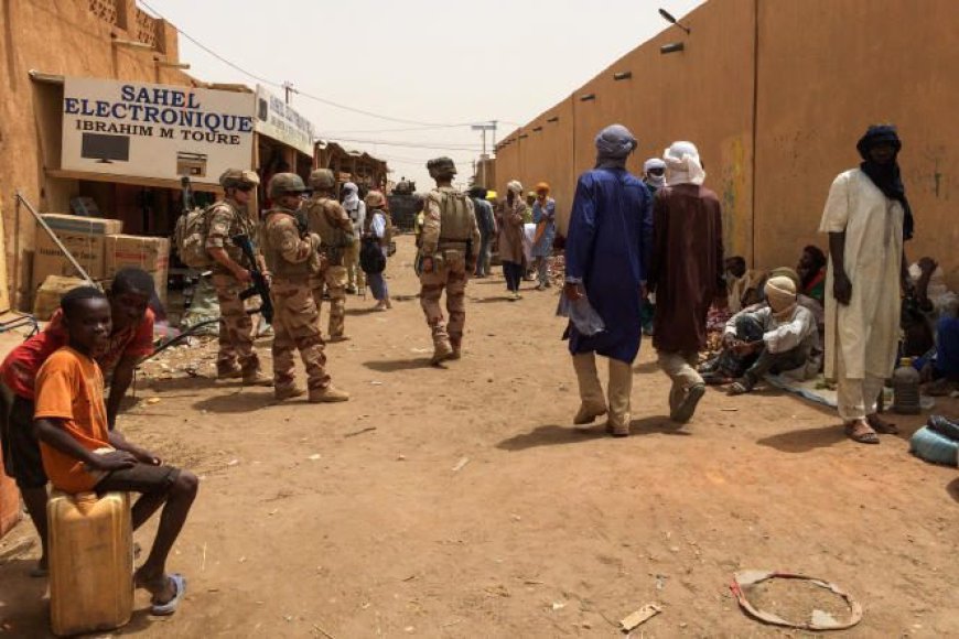 La Crise Explosive au Sahel : Retrait Français, Retour de la Guerre et l’Incertain Avenir de la Région