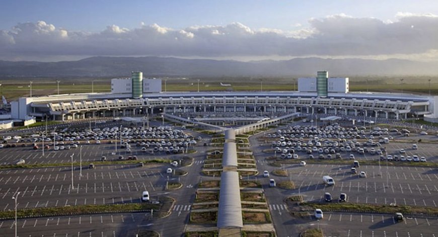 Cadavres retrouvés dans un avion d’Air Algérie : quatre personnes en garde à vue