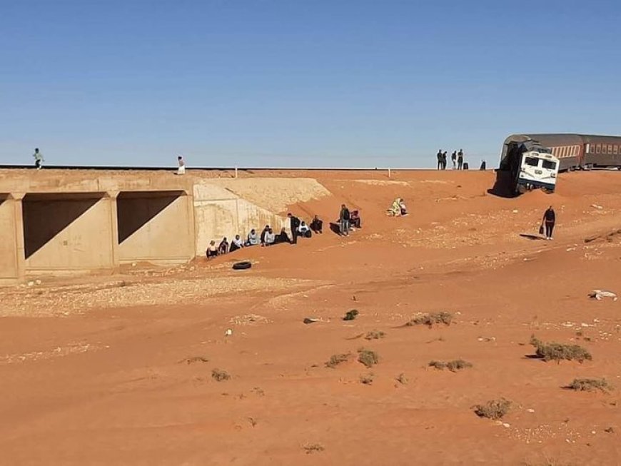 Naâma : un train à bord duquel 300 passagers déraille