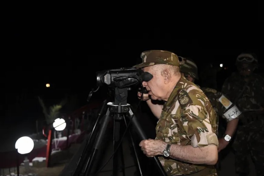 Defance: Said Chengriha supervise un exercice tactique de nuit dans la 5eme Region militaire