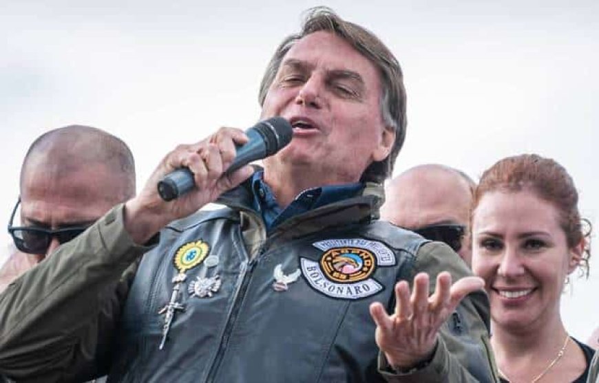 Bresil / le président Bolsonaro réprimandé pour non port du masque