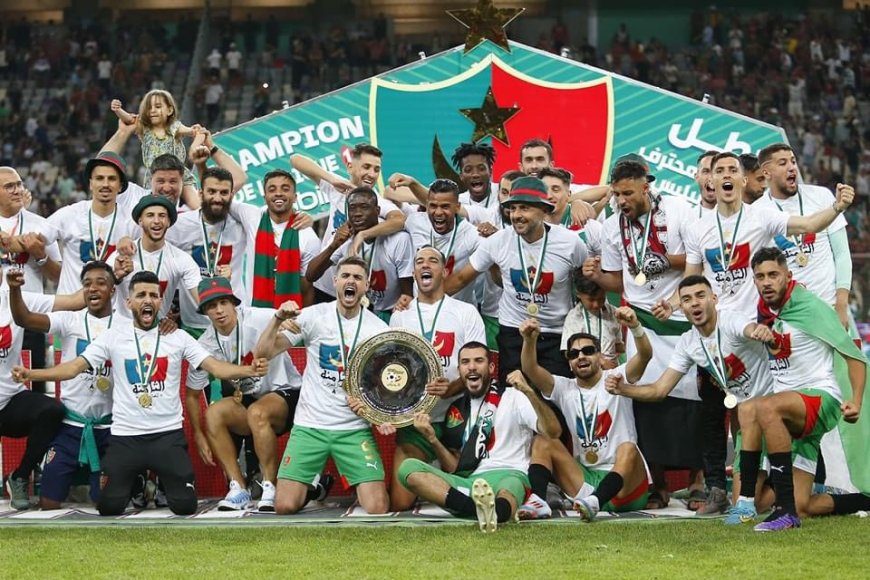 Ligue 1 (J30) : Le Mouloudia d'Alger fête son titre