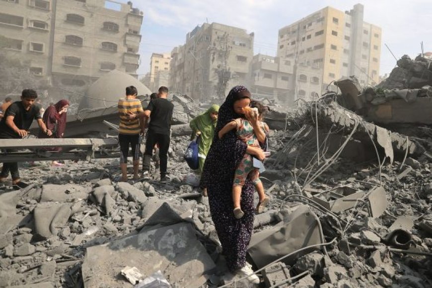 Guerre génocidaire à Gaza : Le deuil perdure face aux attaques meurtrières