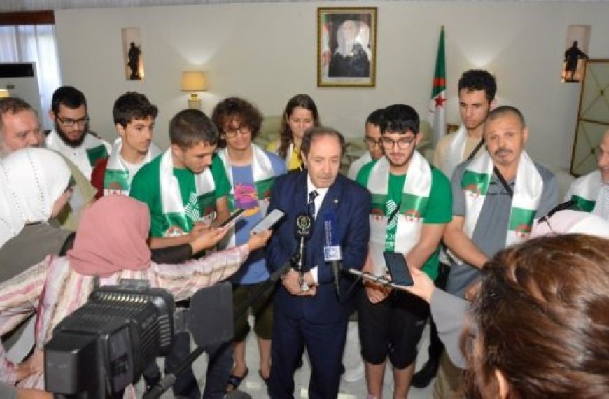 Mostaganem : Deux élèves brillent aux olympiades des mathématiques