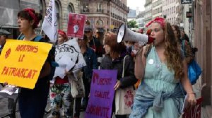 Le féminisme : symbole d’un processus de déshumanisation généré par le capital