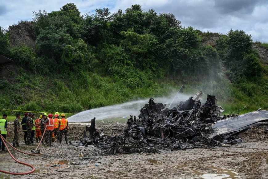 Népal : Dix-huit morts dans le crash d’un avion, le pilote seul survivant