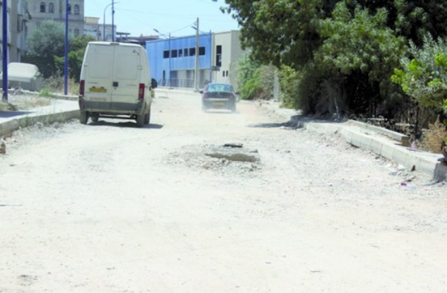 Oued El Hdjar à Didouche Mourad (Constantine) : La réhabilitation des routes traîne