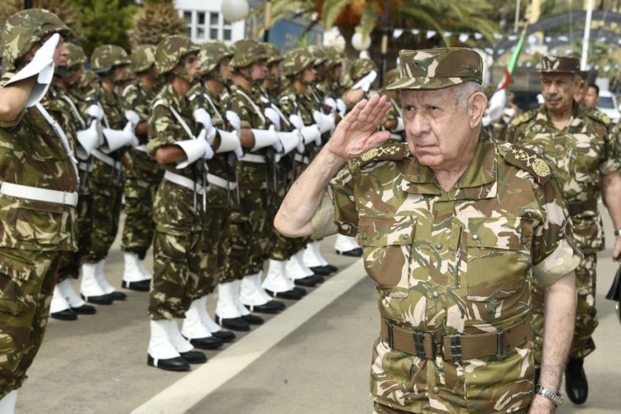 Saïd Chanegriha en visite de travail et d’inspection en 2ème Région Militaire