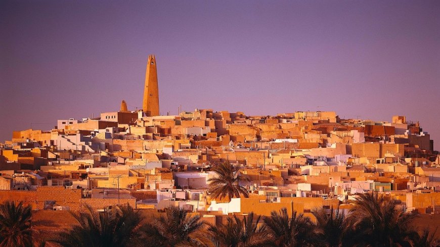 En voyage en Algérie, ce touriste est surpris par les coutume de cette ville