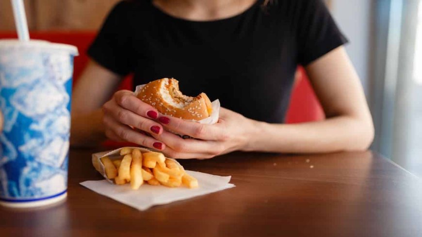 En vacances en Algérie, ce touriste est « choqué » par « la malbouffe »