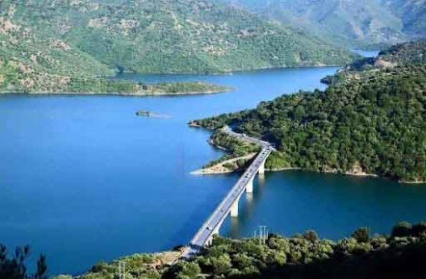 Barrage de Taksebt : La fuite de la conduite de transfert d’eau réparée