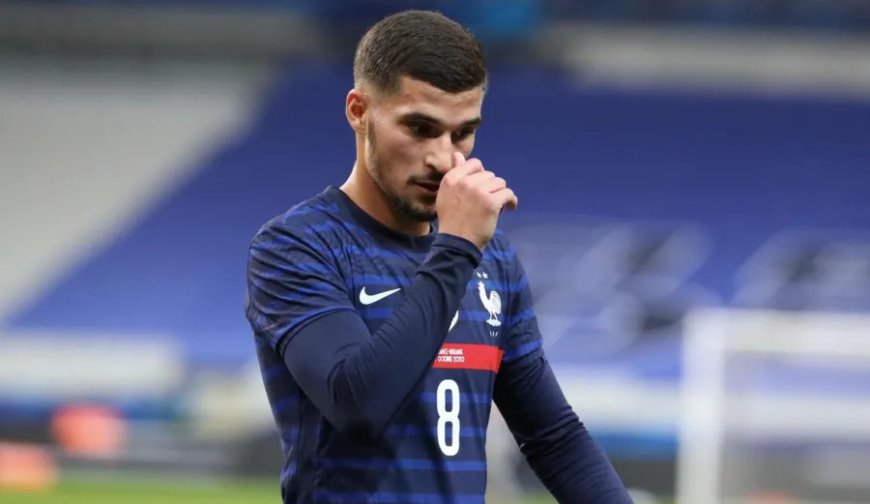 Houssem Aouar retarde son entrée dans l’équipe nationale algérienne : une déception pour les fans