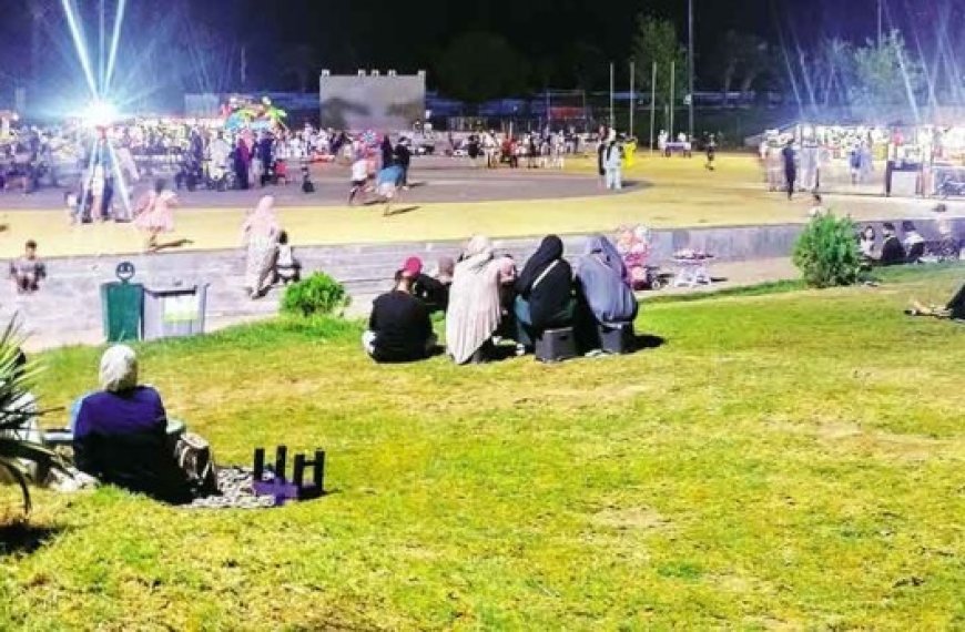 Chlef : Les familles renouent avec les sorties nocturnes en plein air