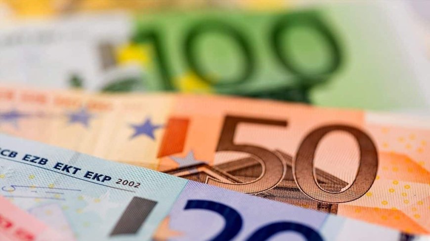 Change parallèle du dinar algérien : l’euro toujours au plus haut, le dollar remonte