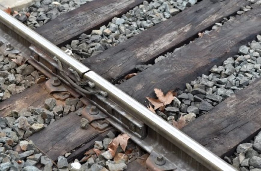 Relizane : Une femme mortellement percutée par un train