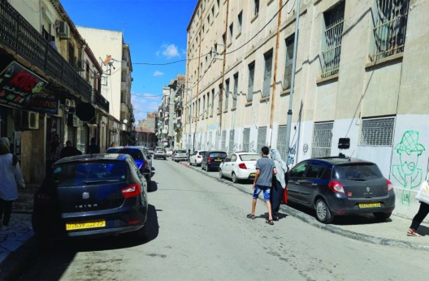 Stationnement sur les trottoirs à Constantine : Qui veille au respect des droits des piétons ?