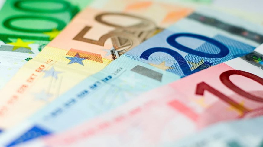 Dinar algérien : l’euro au sommet, une aubaine pour les voyageurs étrangers