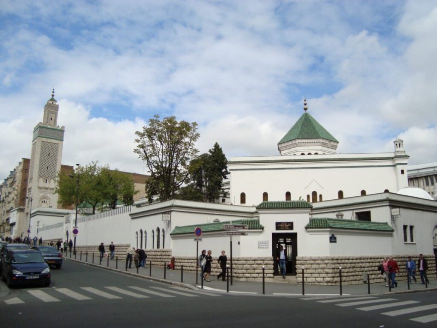 Certification Halal en Algérie : la Grande Mosquée de Paris réfute les critiques de l’UE