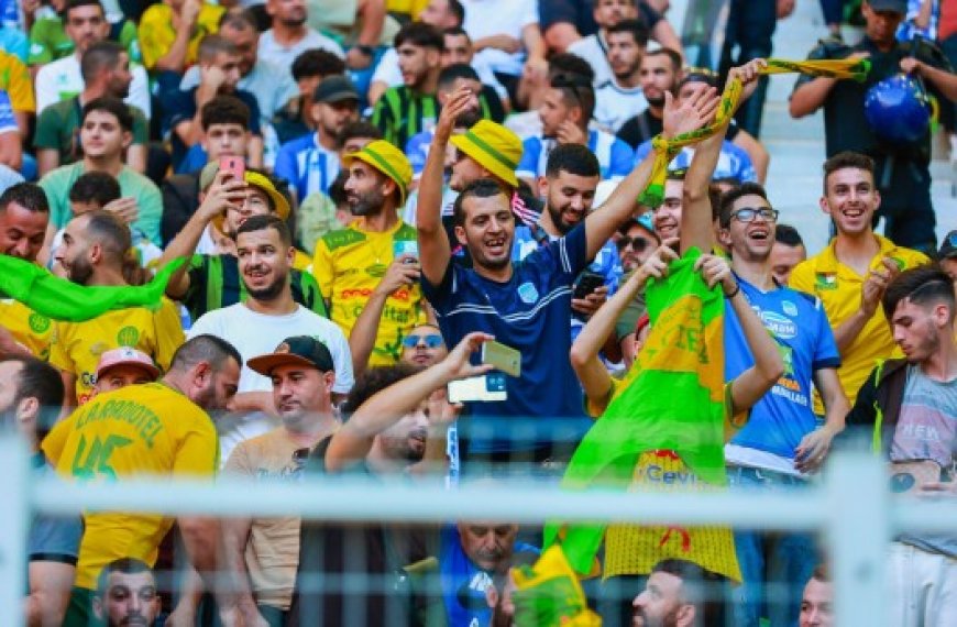 Les supporters de la JSK et de l’O Akbou donnent l’exemple : La fiesta au stade Hocine Aït Ahmed