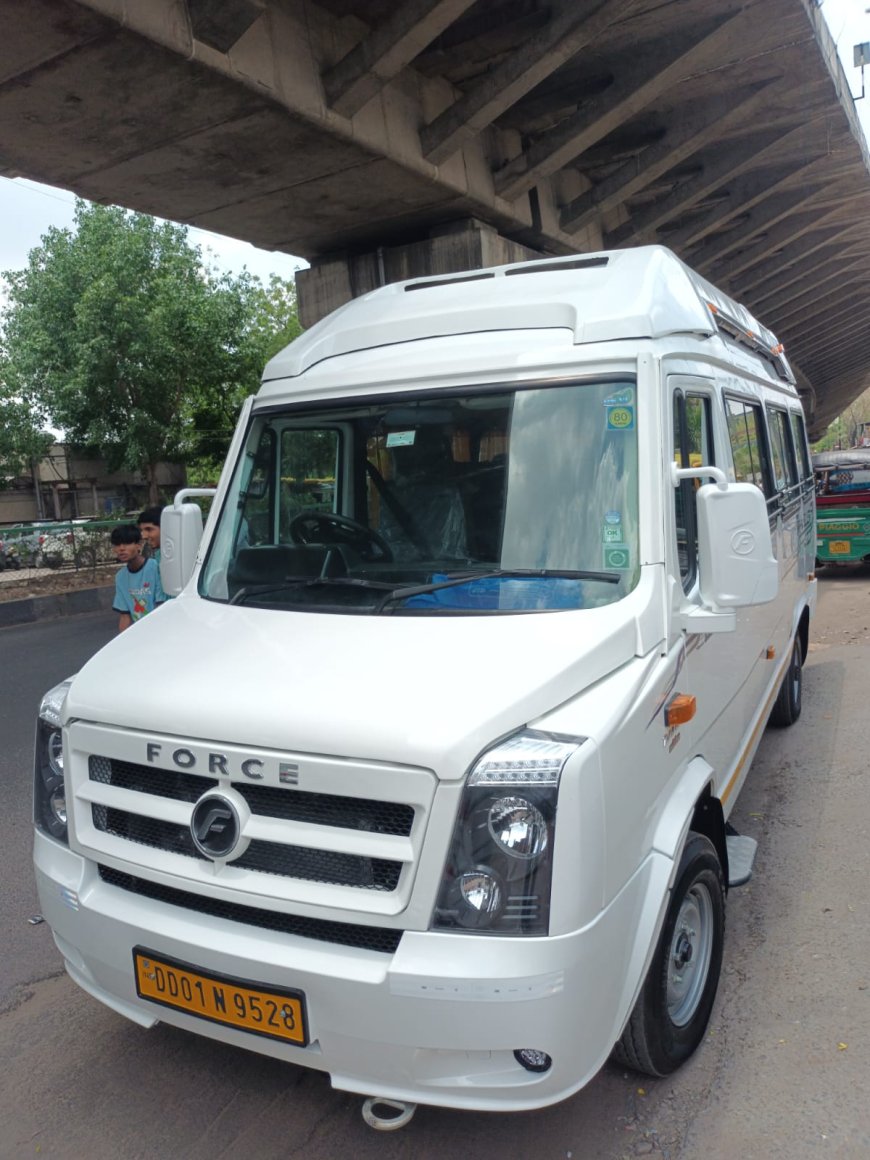 Comfortable Group Travel with Tempo Traveller Rentals in Jaipur